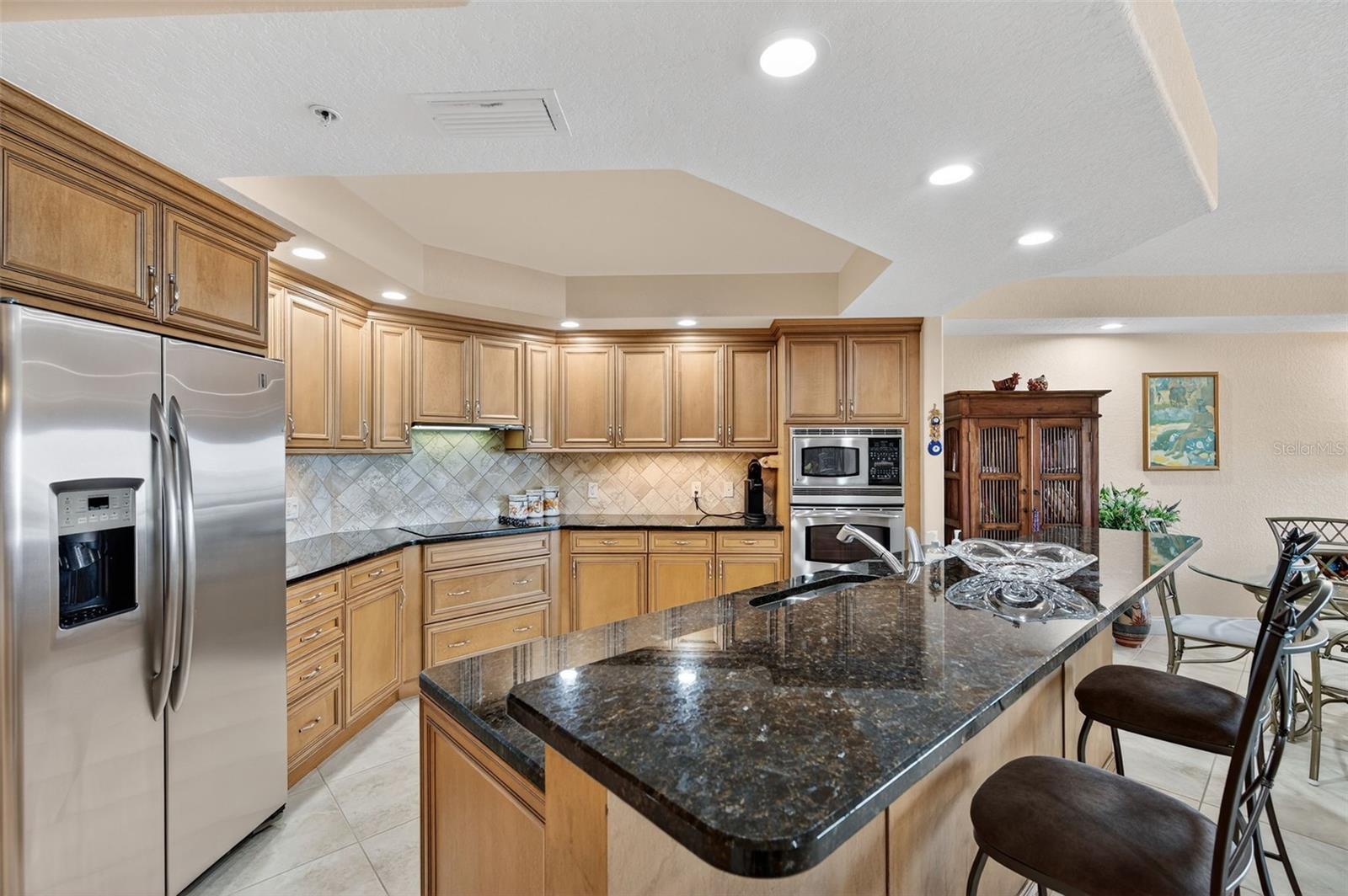 Image 12 of 82 For 5301 Gulf Boulevard E202