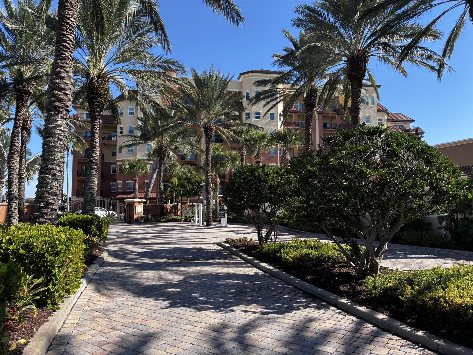 Image 3 of 82 For 5301 Gulf Boulevard E202