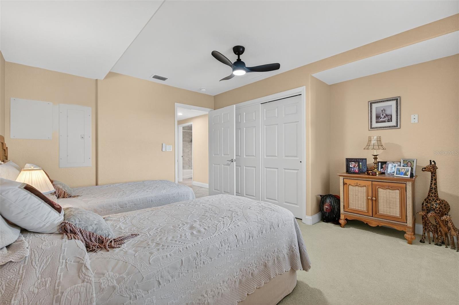 Image 35 of 82 For 5301 Gulf Boulevard E202