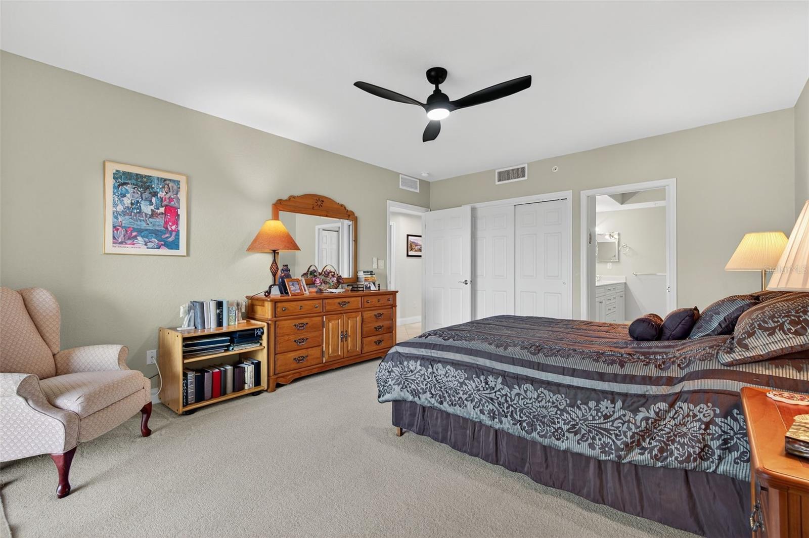 Image 41 of 82 For 5301 Gulf Boulevard E202