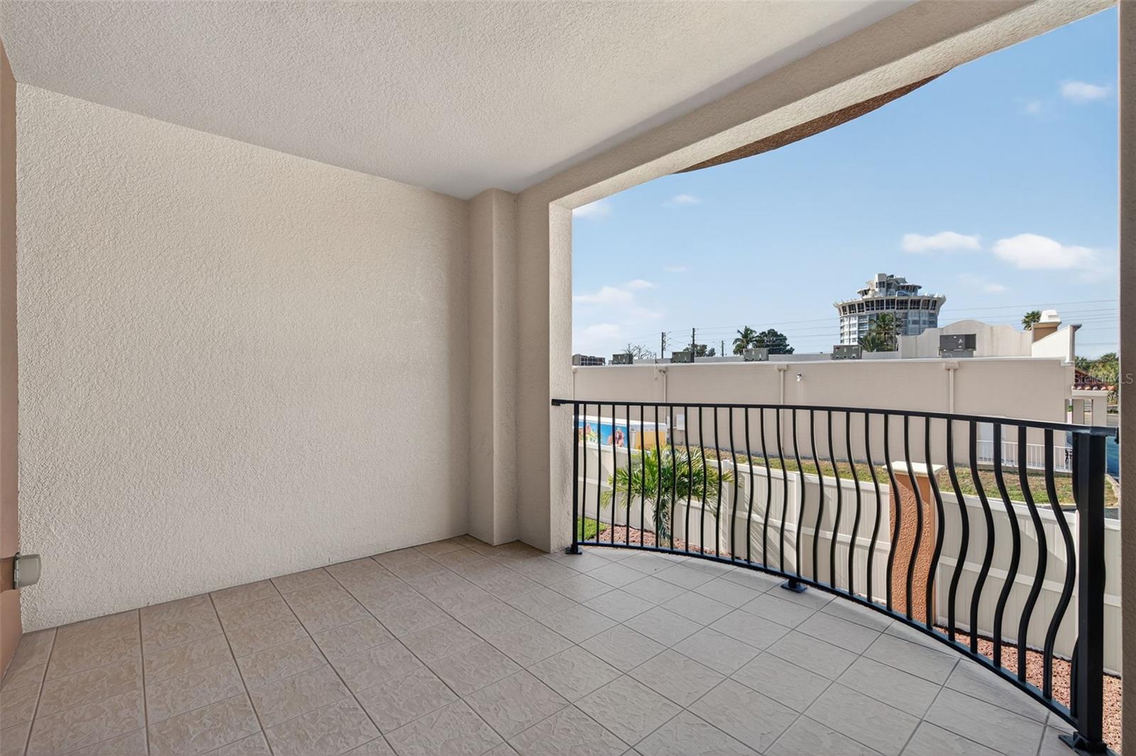 Image 44 of 82 For 5301 Gulf Boulevard E202