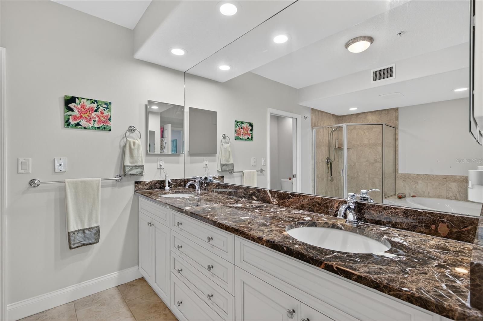 Image 54 of 82 For 5301 Gulf Boulevard E202