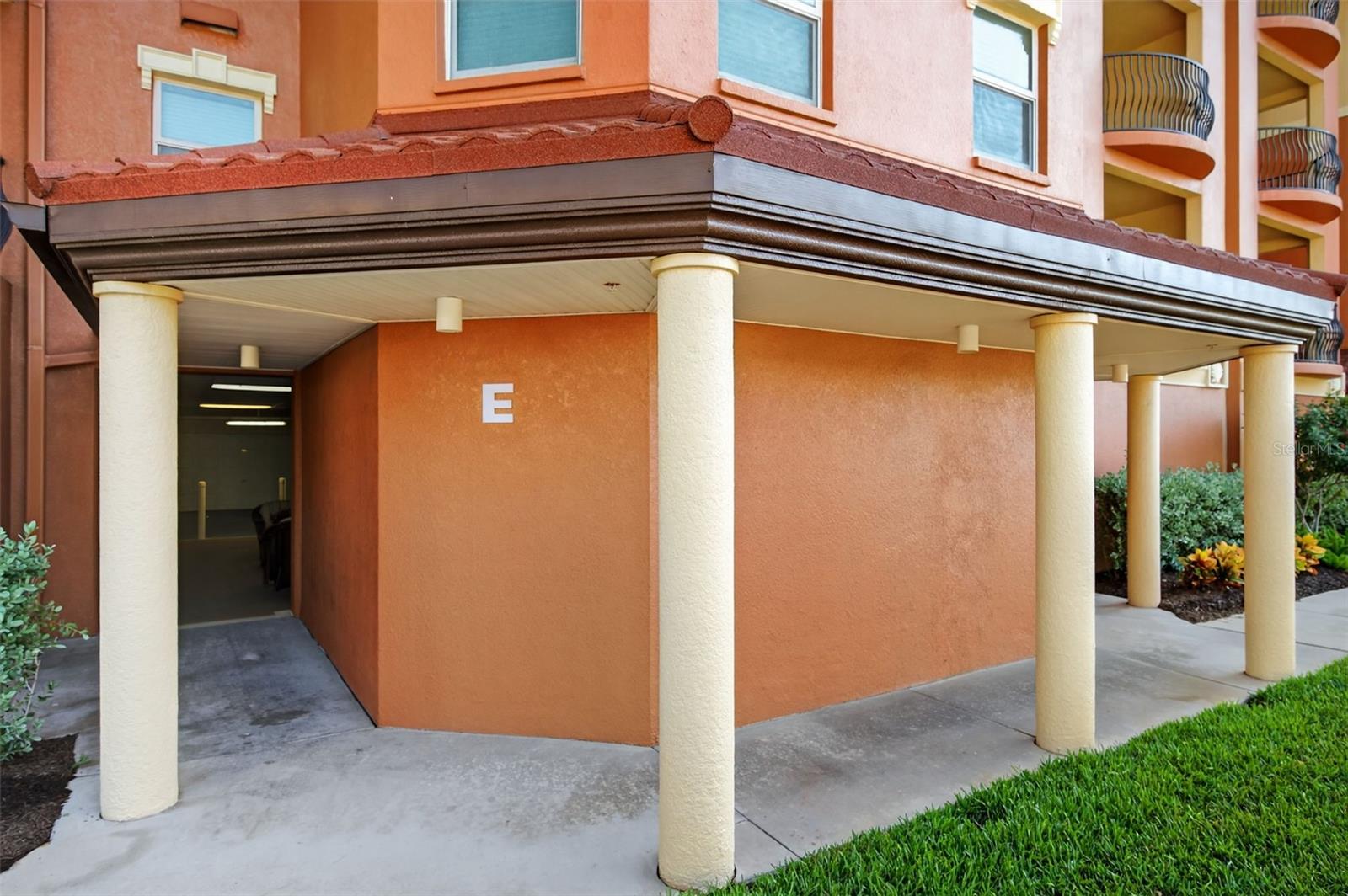 Image 6 of 82 For 5301 Gulf Boulevard E202