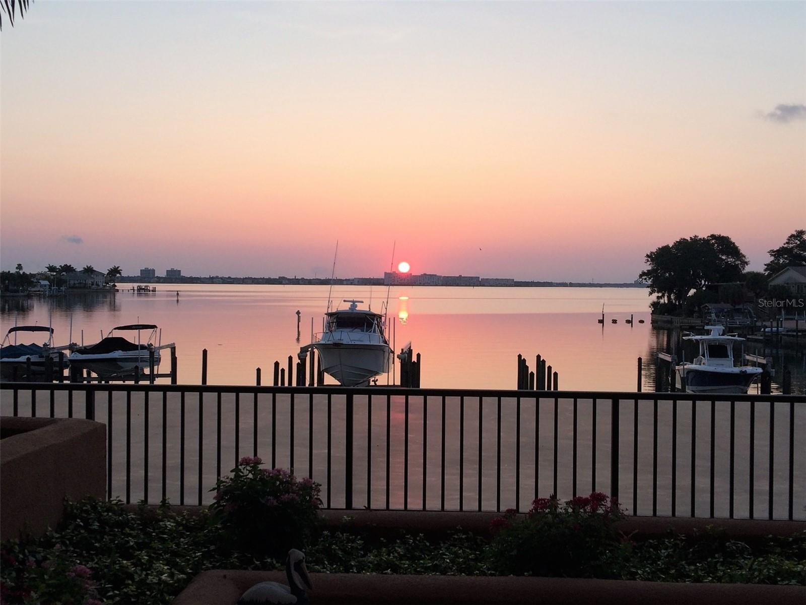 Image 63 of 82 For 5301 Gulf Boulevard E202