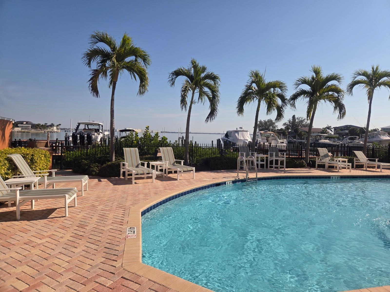 Image 71 of 82 For 5301 Gulf Boulevard E202