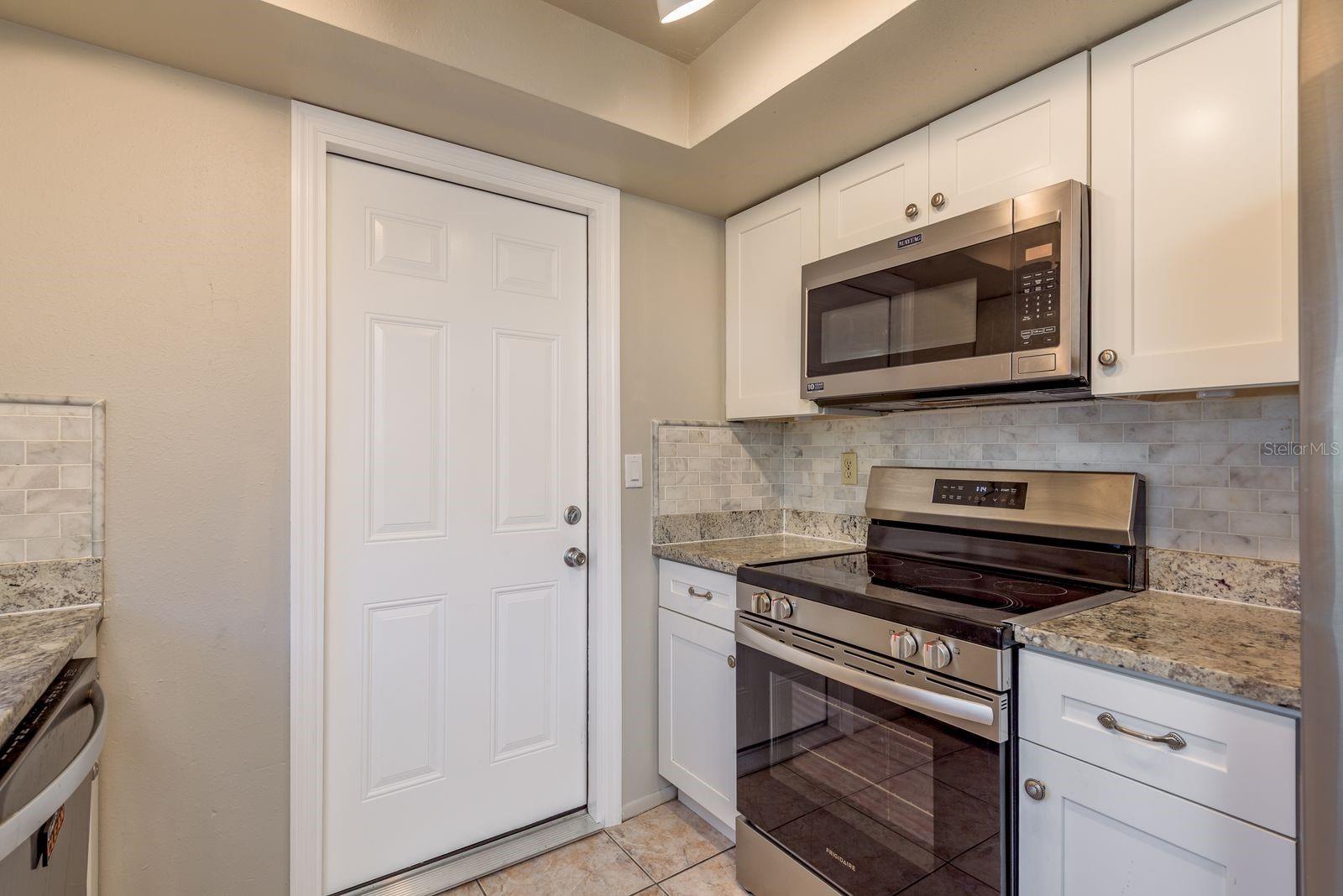 Image 14 of 35 For 1104 Carlton Road