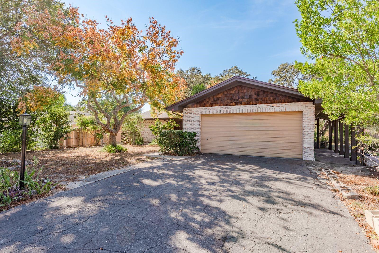 Image 2 of 35 For 1104 Carlton Road