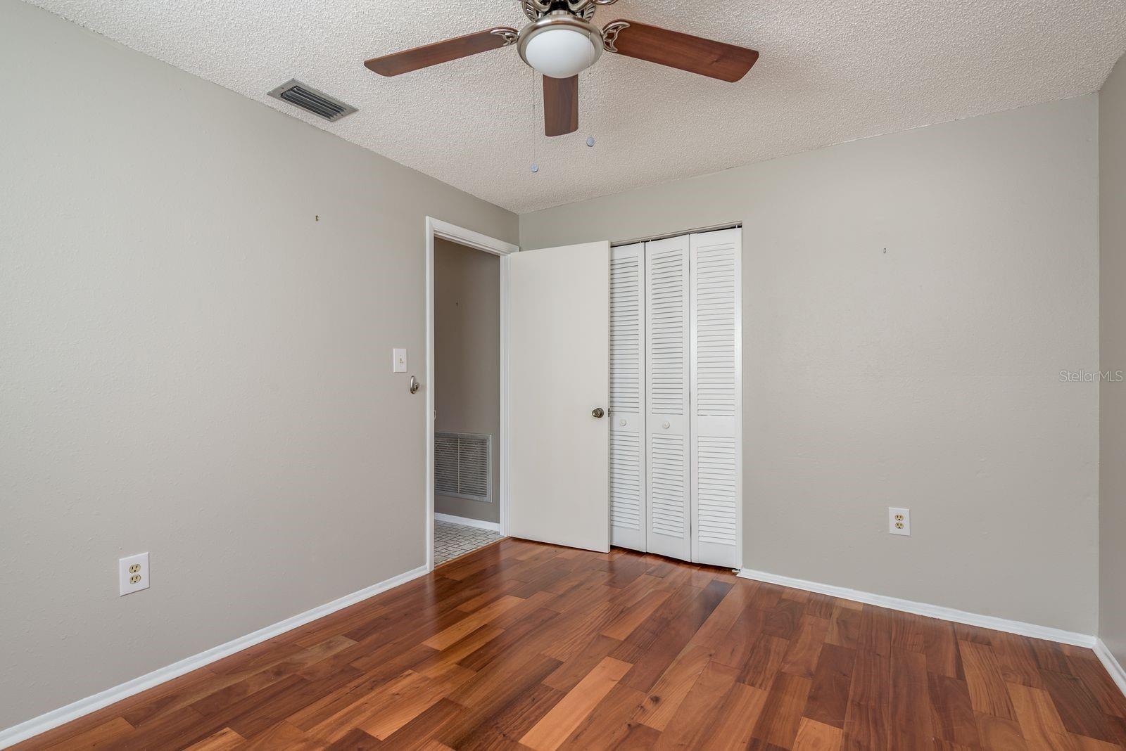 Image 26 of 35 For 1104 Carlton Road