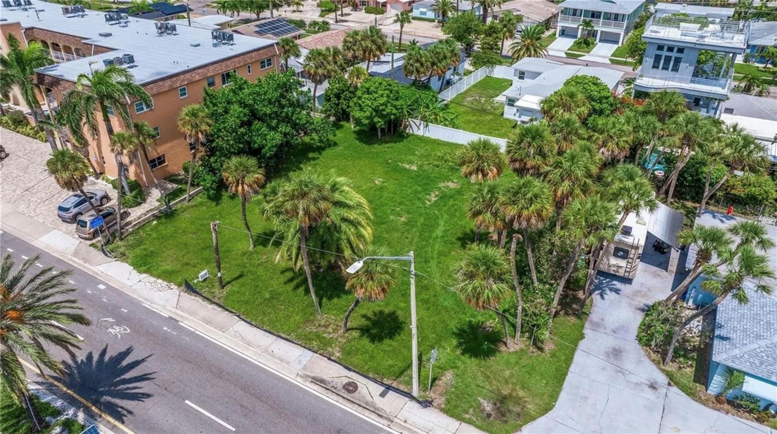 Image 3 of 21 For 3511 Gulf Boulevard