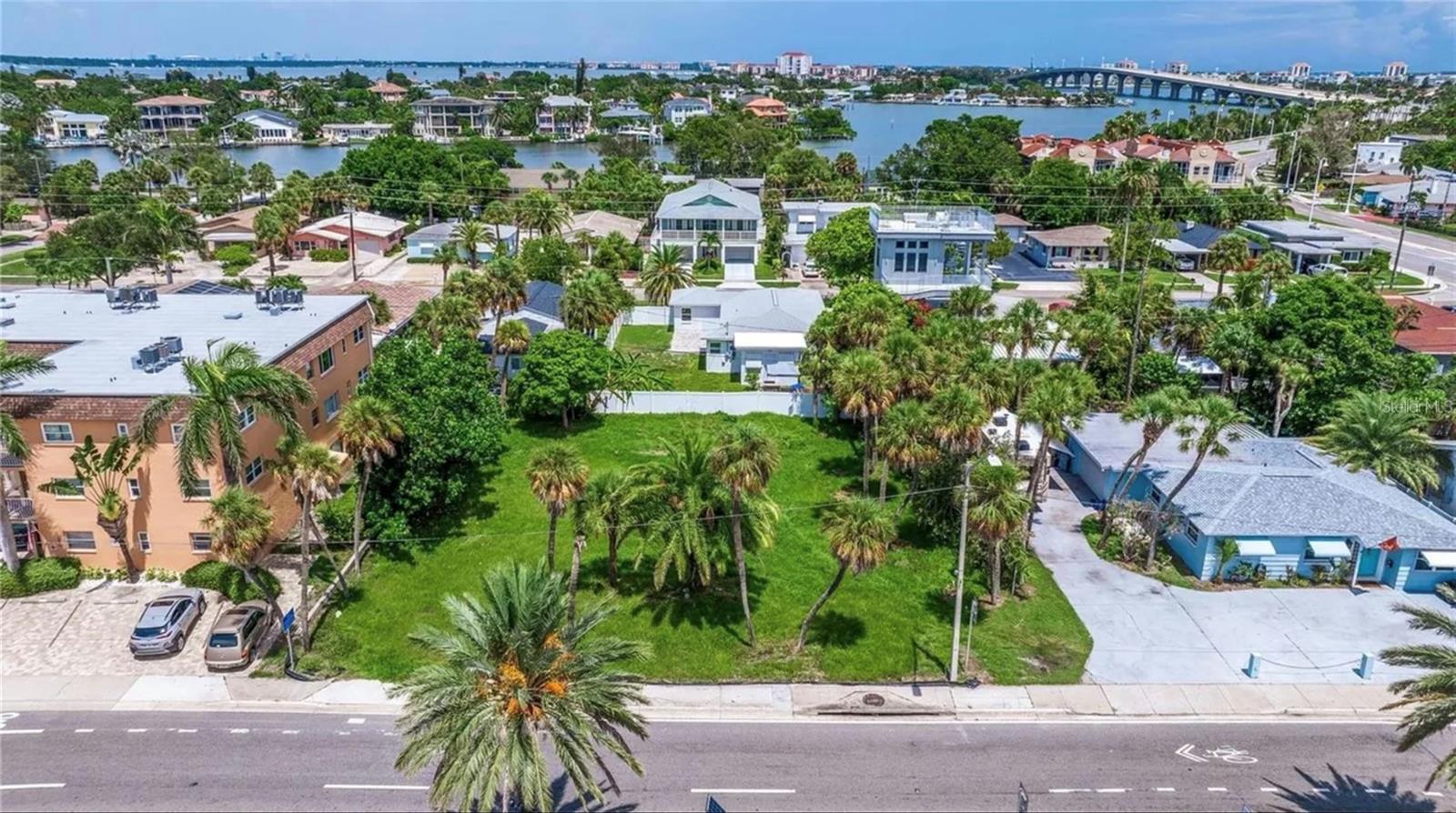 Image 4 of 21 For 3511 Gulf Boulevard