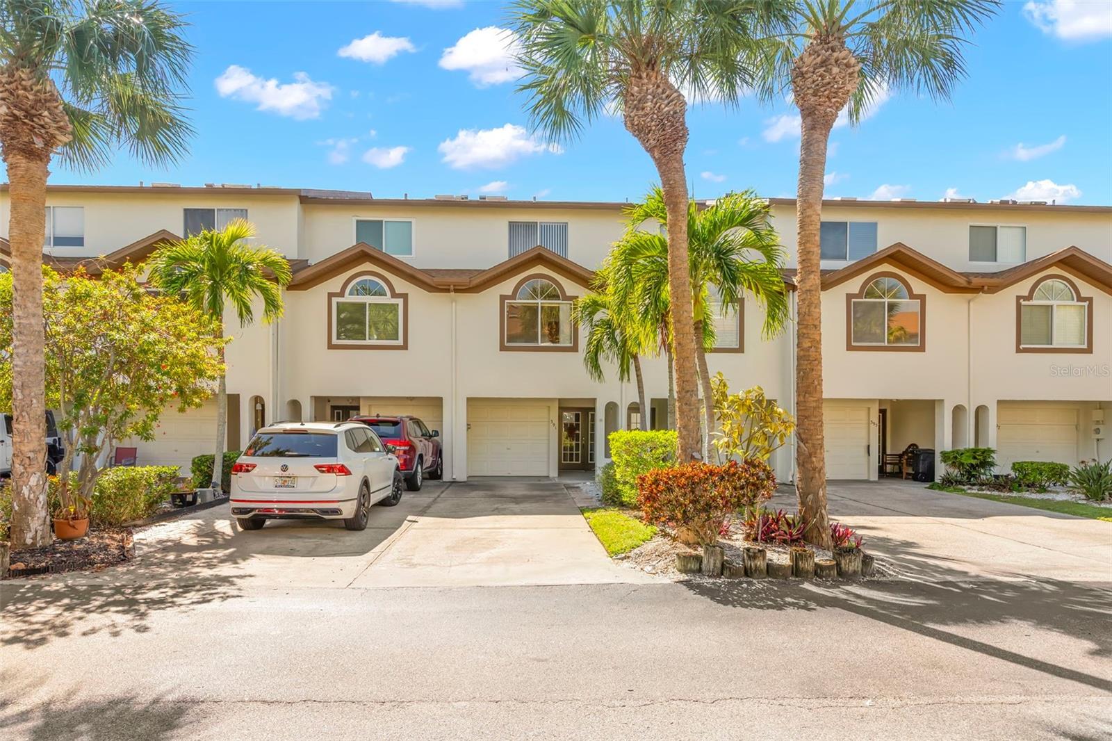 Details for 391 Madeira Circle, TIERRA VERDE, FL 33715