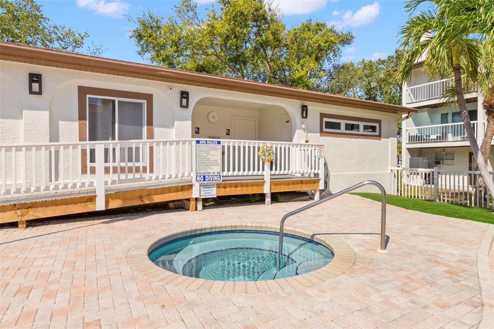 Image 34 of 48 For 391 Madeira Circle