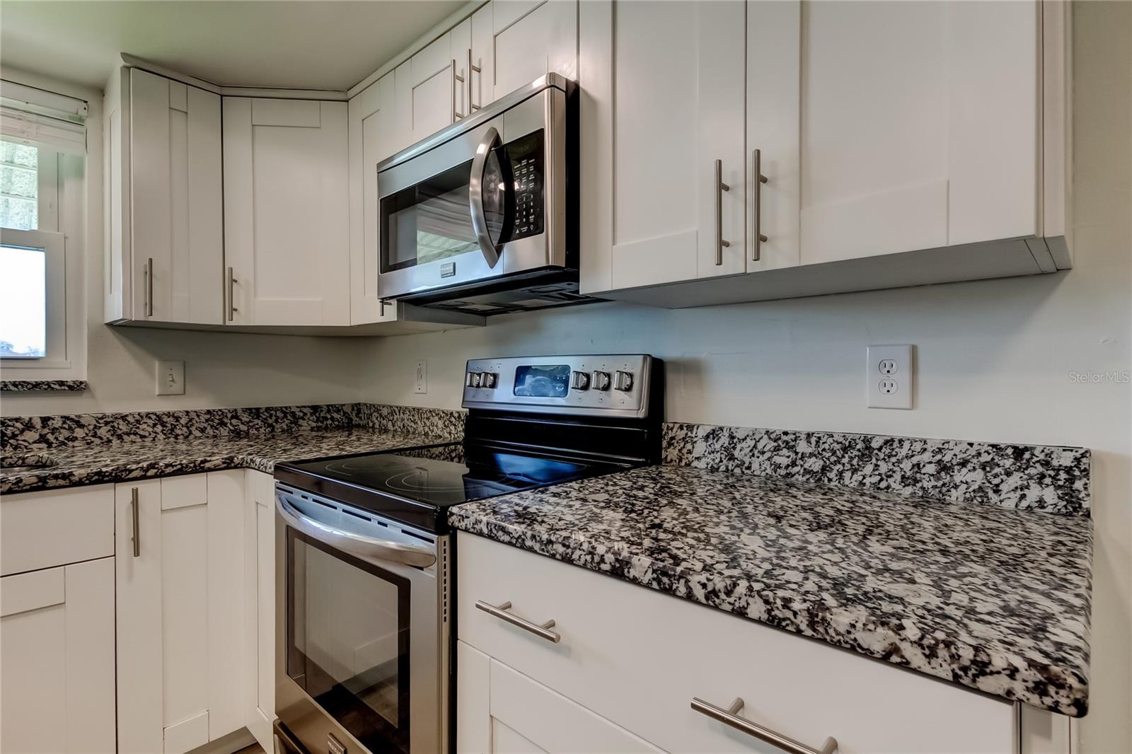 Image 12 of 53 For 3850 13th Avenue N 105