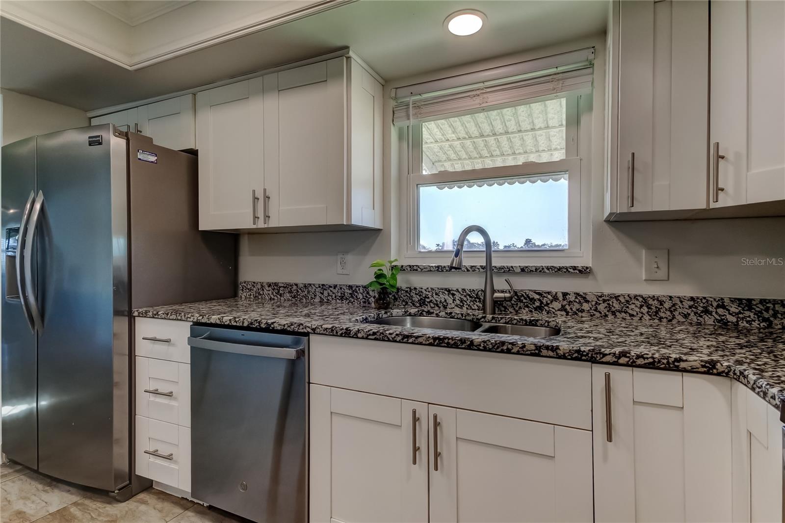 Image 19 of 53 For 3850 13th Avenue N 105