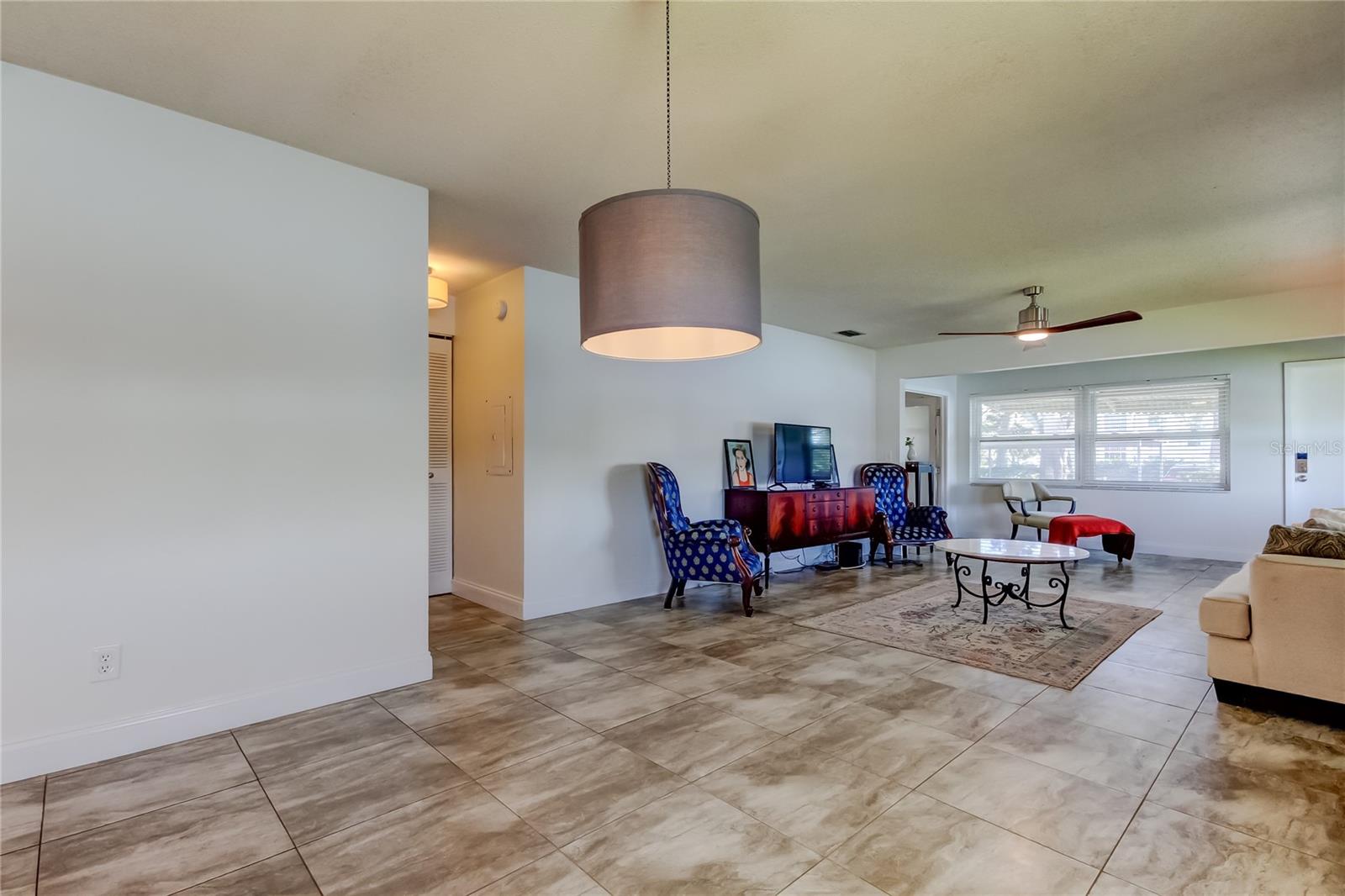 Image 24 of 53 For 3850 13th Avenue N 105