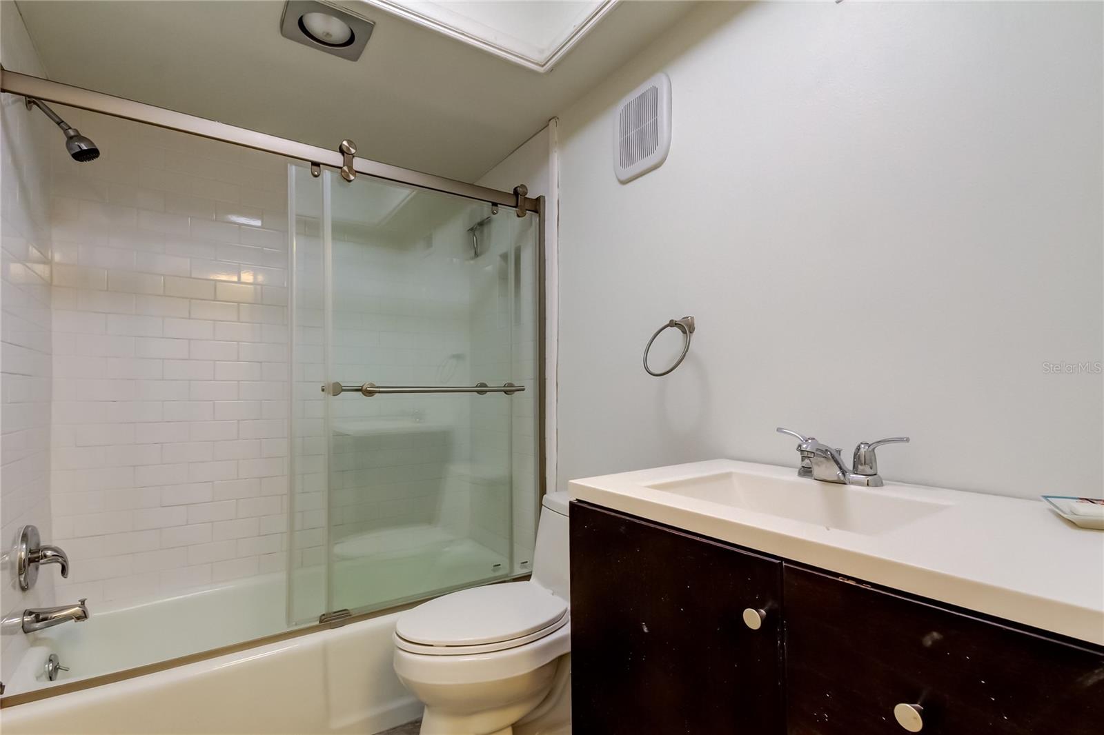 Image 37 of 53 For 3850 13th Avenue N 105