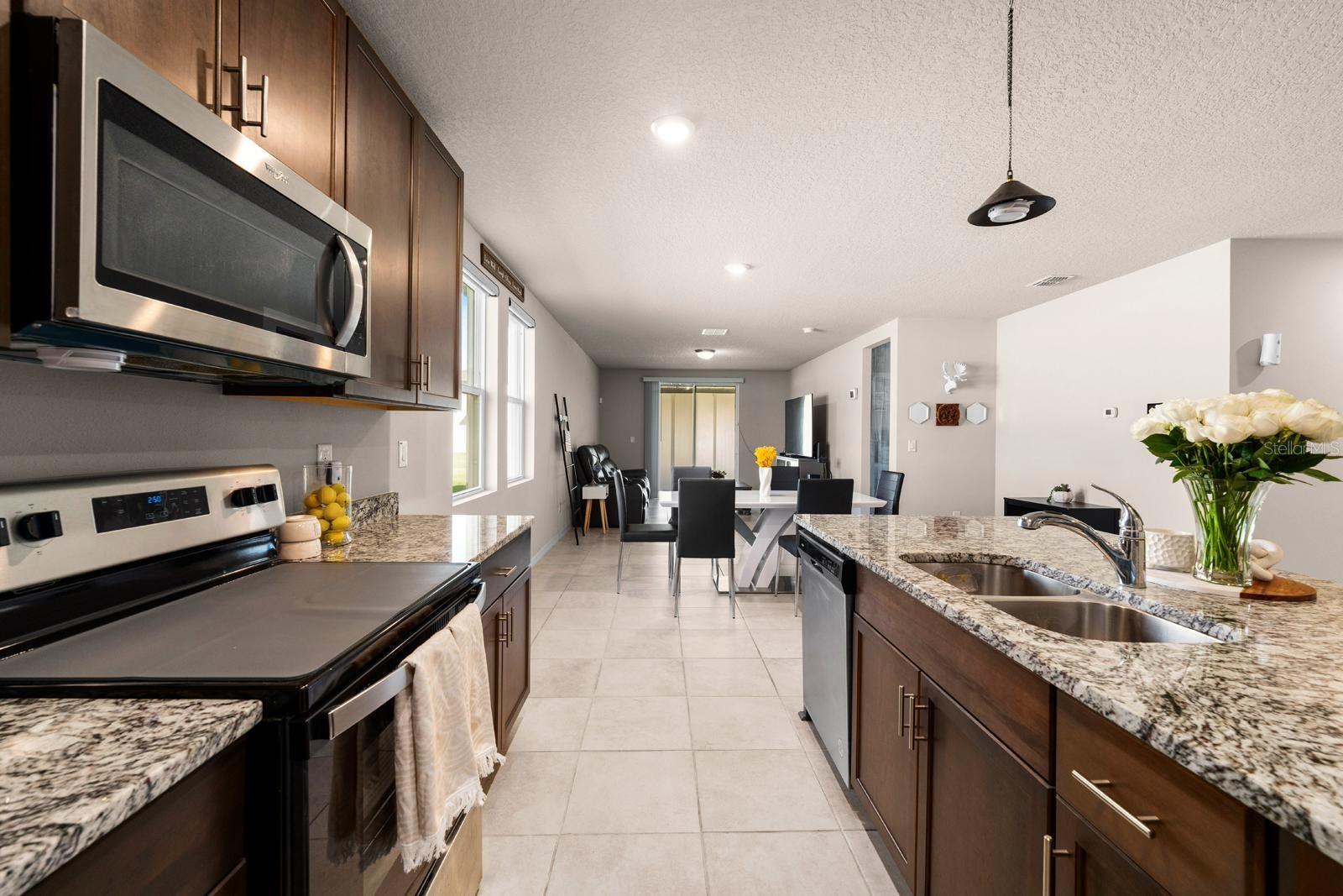 Image 5 of 29 For 3412 Bonsilva Street