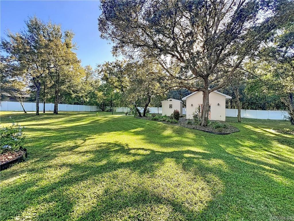 Listing photo id 45 for 5386 Lena Drive