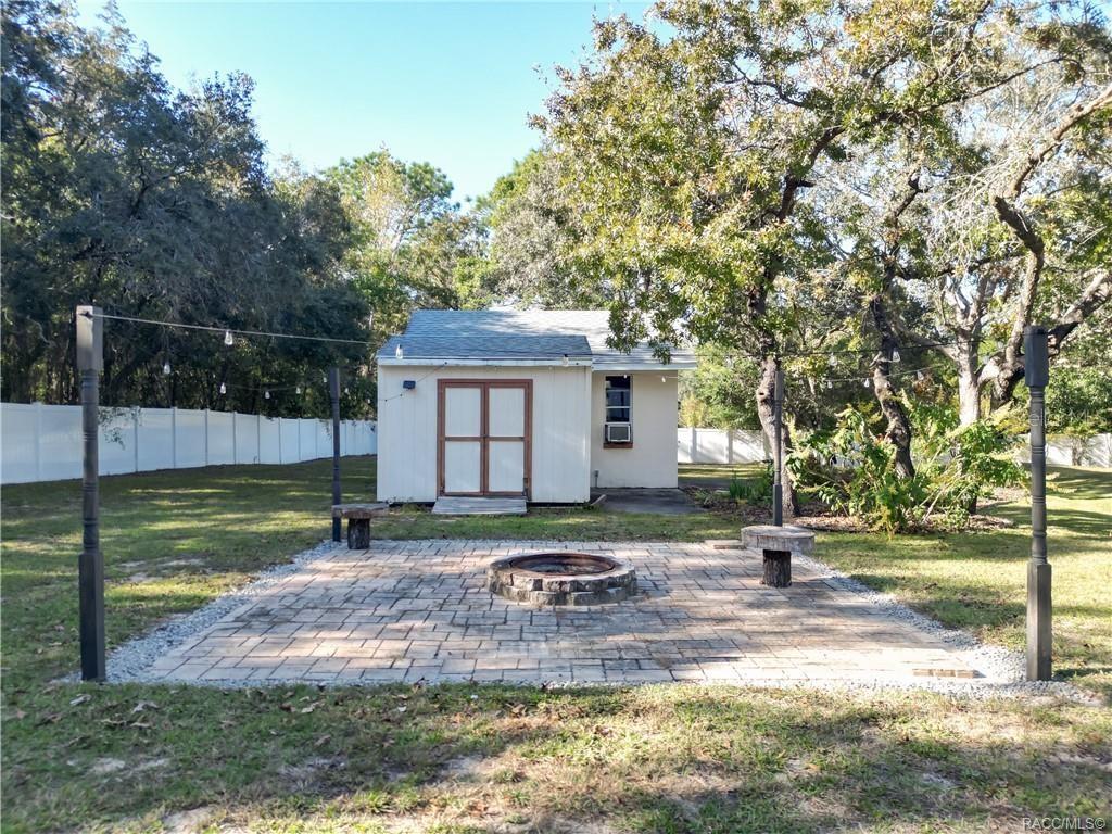 Listing photo id 47 for 5386 Lena Drive