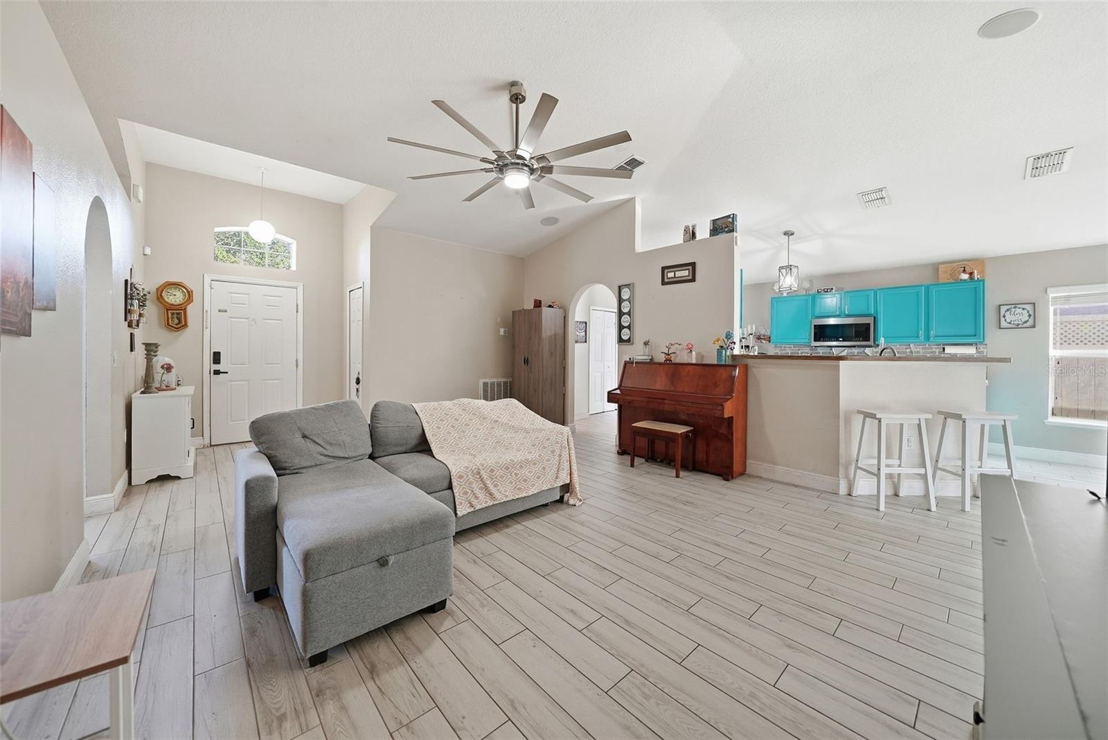 Image 18 of 40 For 3018 Patterson Groves Drive