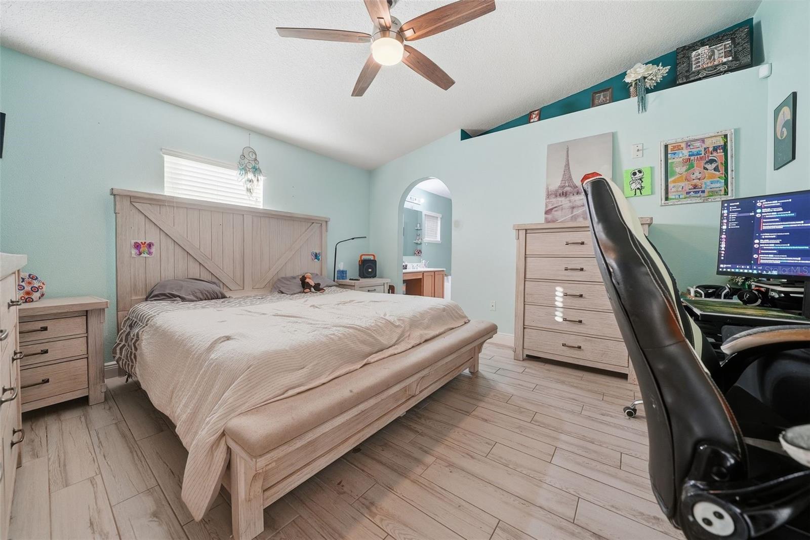 Image 19 of 40 For 3018 Patterson Groves Drive