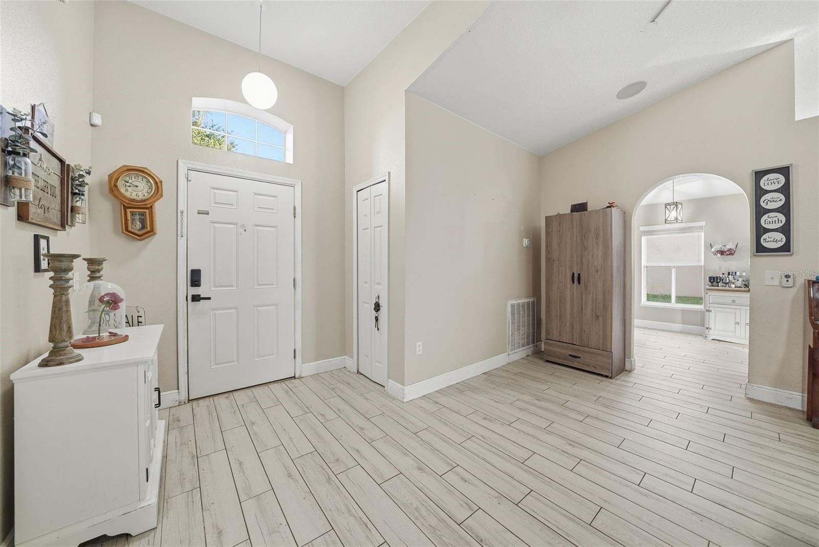 Image 5 of 40 For 3018 Patterson Groves Drive