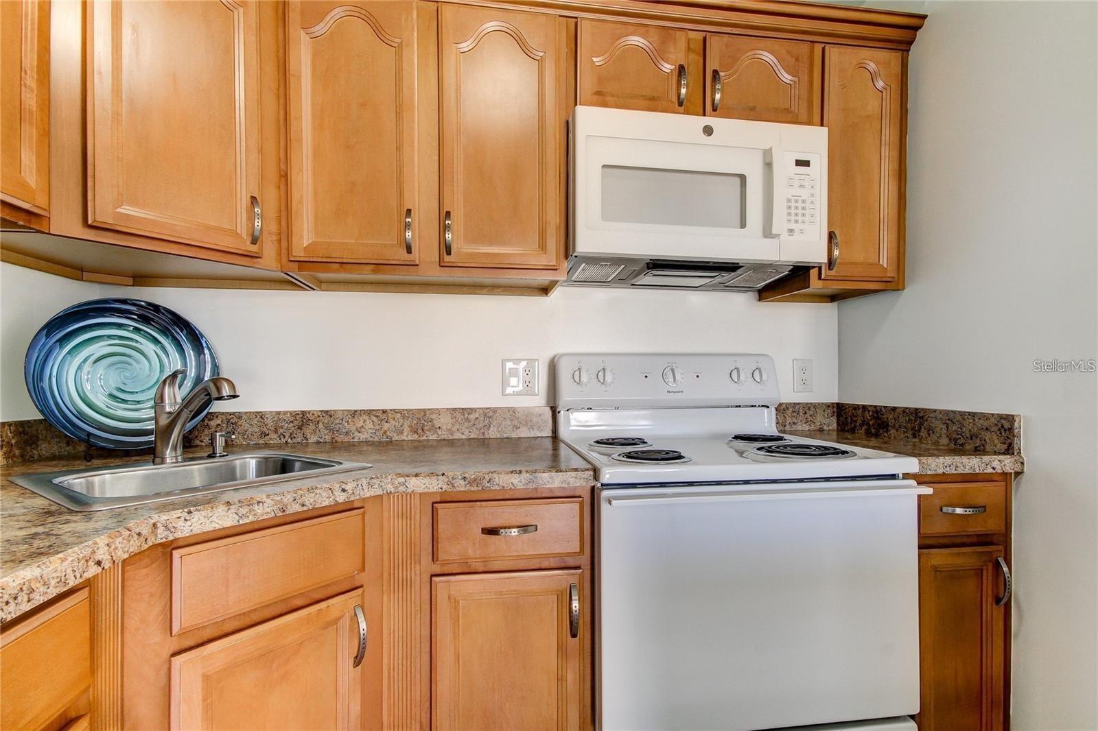 Image 15 of 39 For 355 Mcmullen Booth Road 116