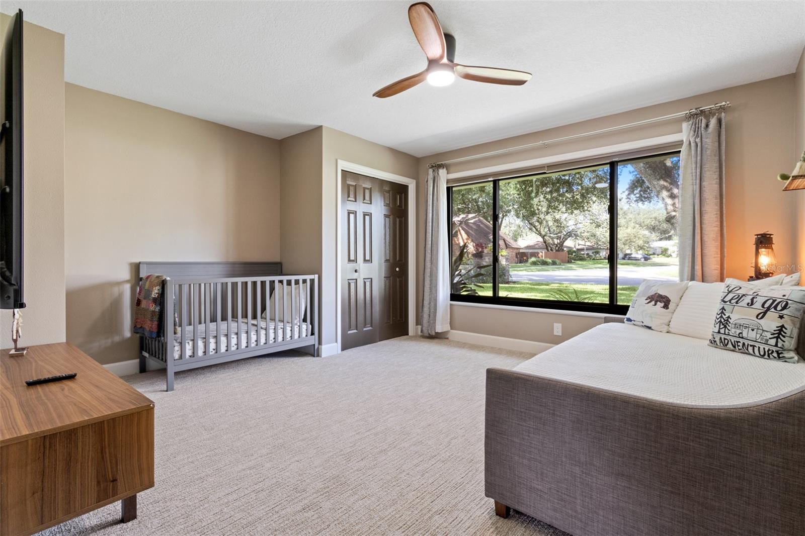 Image 19 of 47 For 10911 Victoria Arbor Way