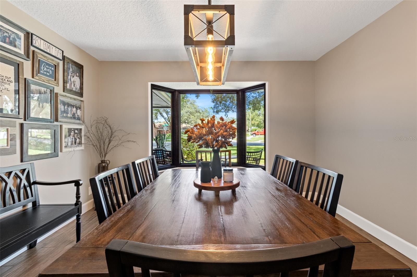 Image 9 of 47 For 10911 Victoria Arbor Way