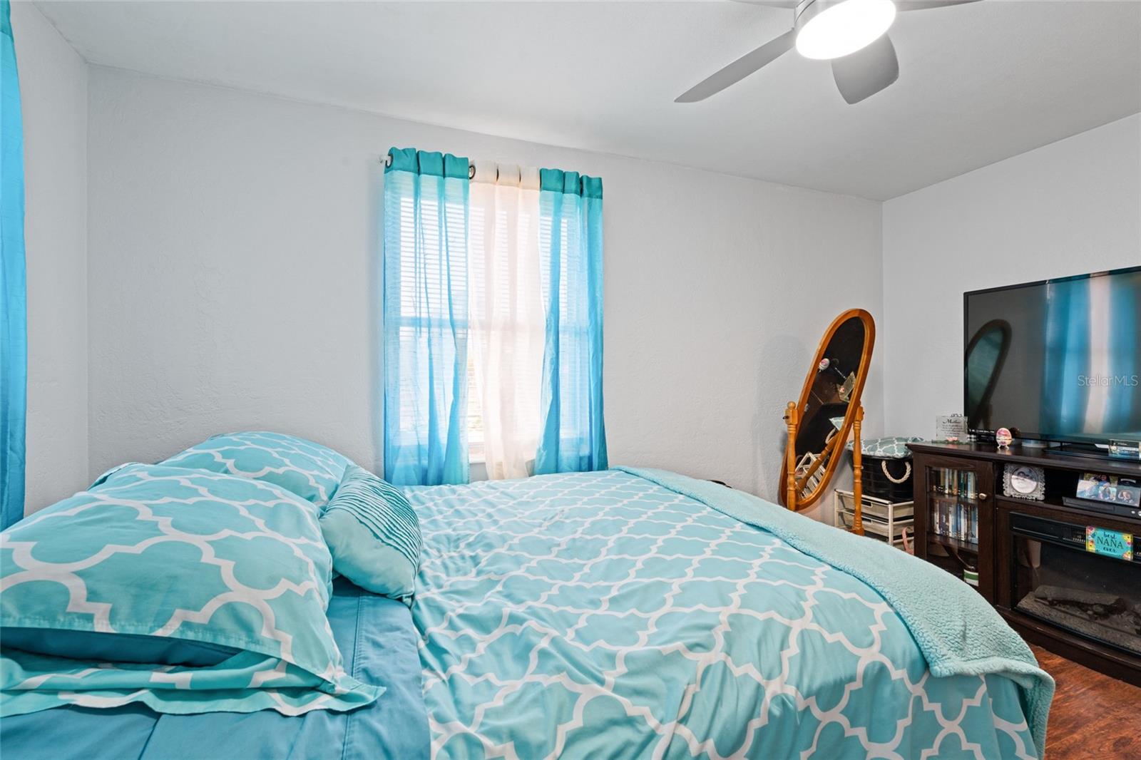 Image 22 of 40 For 4667 82nd Avenue N