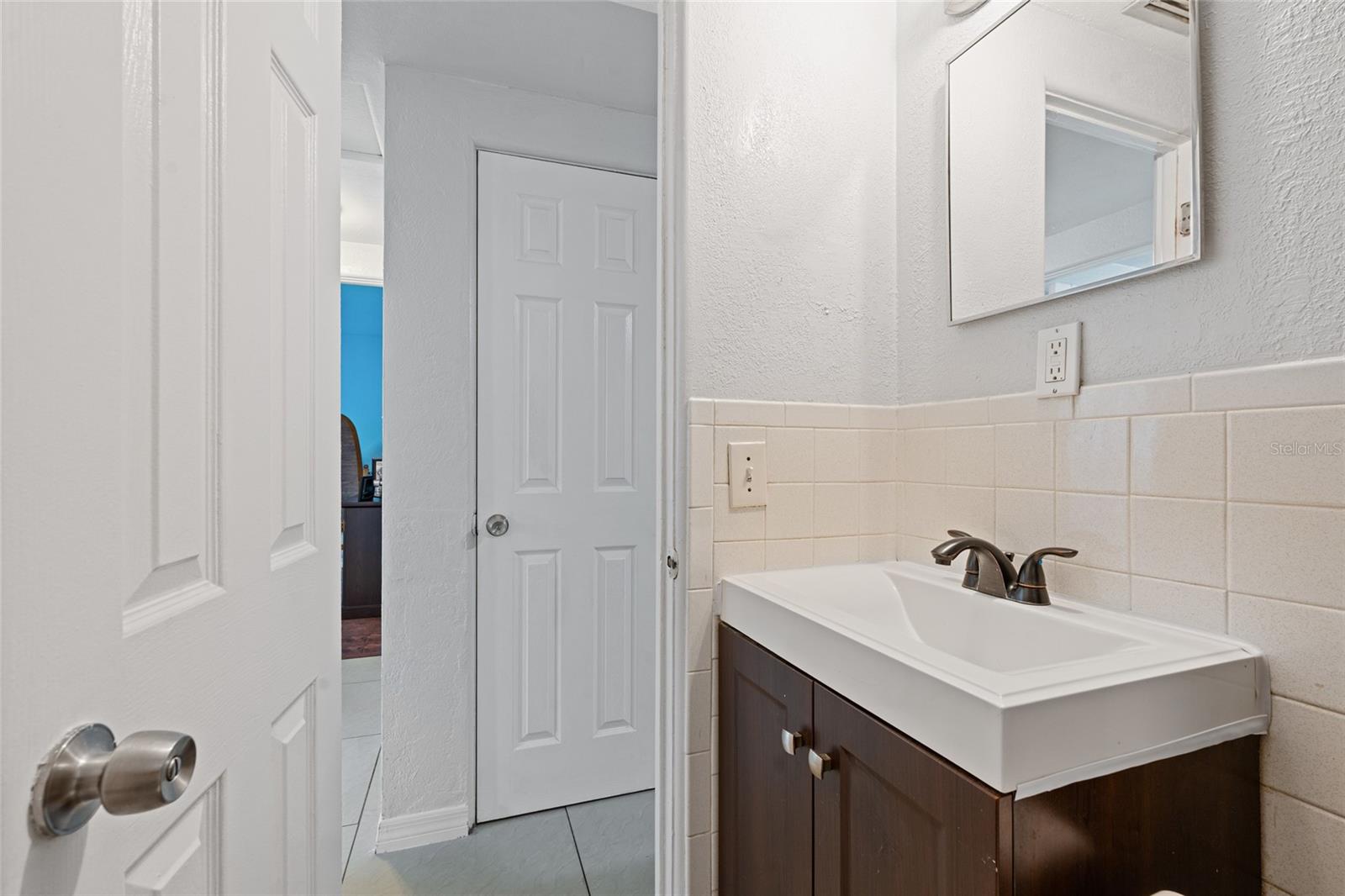 Image 28 of 40 For 4667 82nd Avenue N