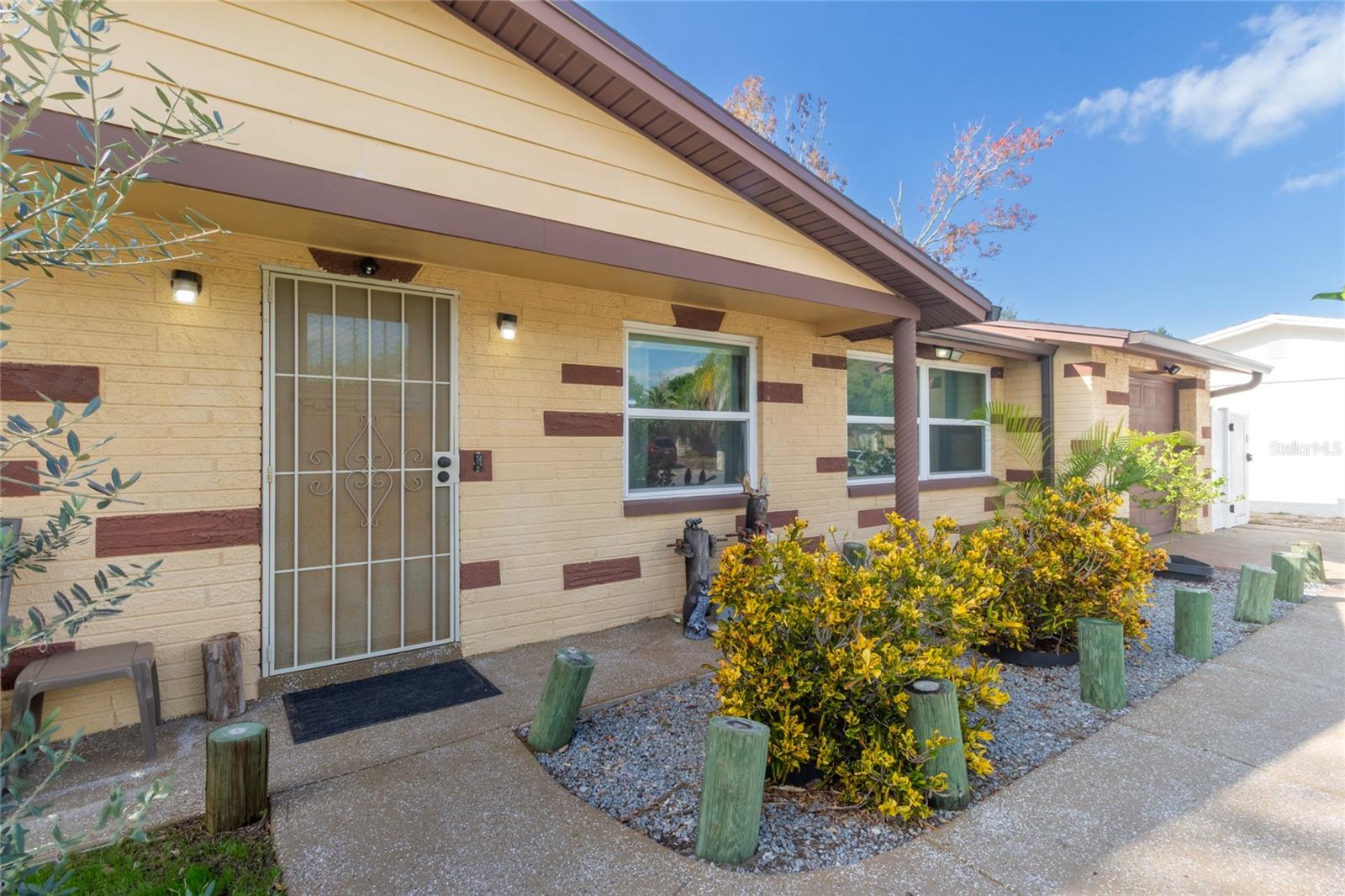 Image 14 of 53 For 2527 Ohio Place