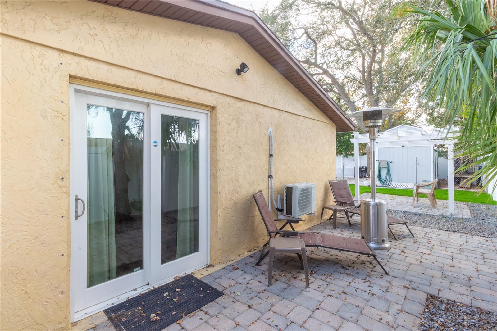 Image 22 of 53 For 2527 Ohio Place