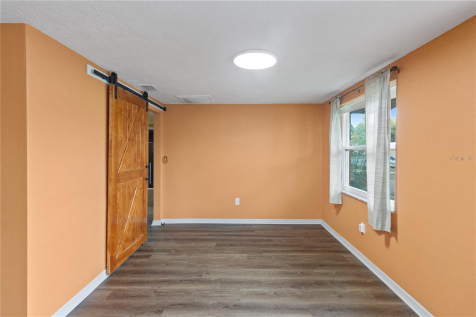 Image 29 of 53 For 2527 Ohio Place