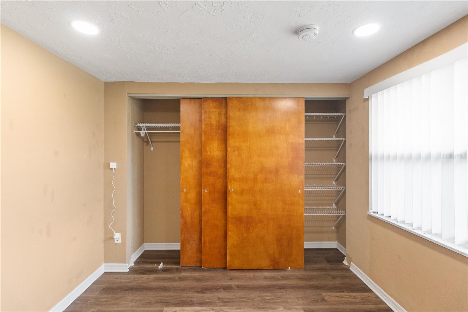 Image 37 of 53 For 2527 Ohio Place