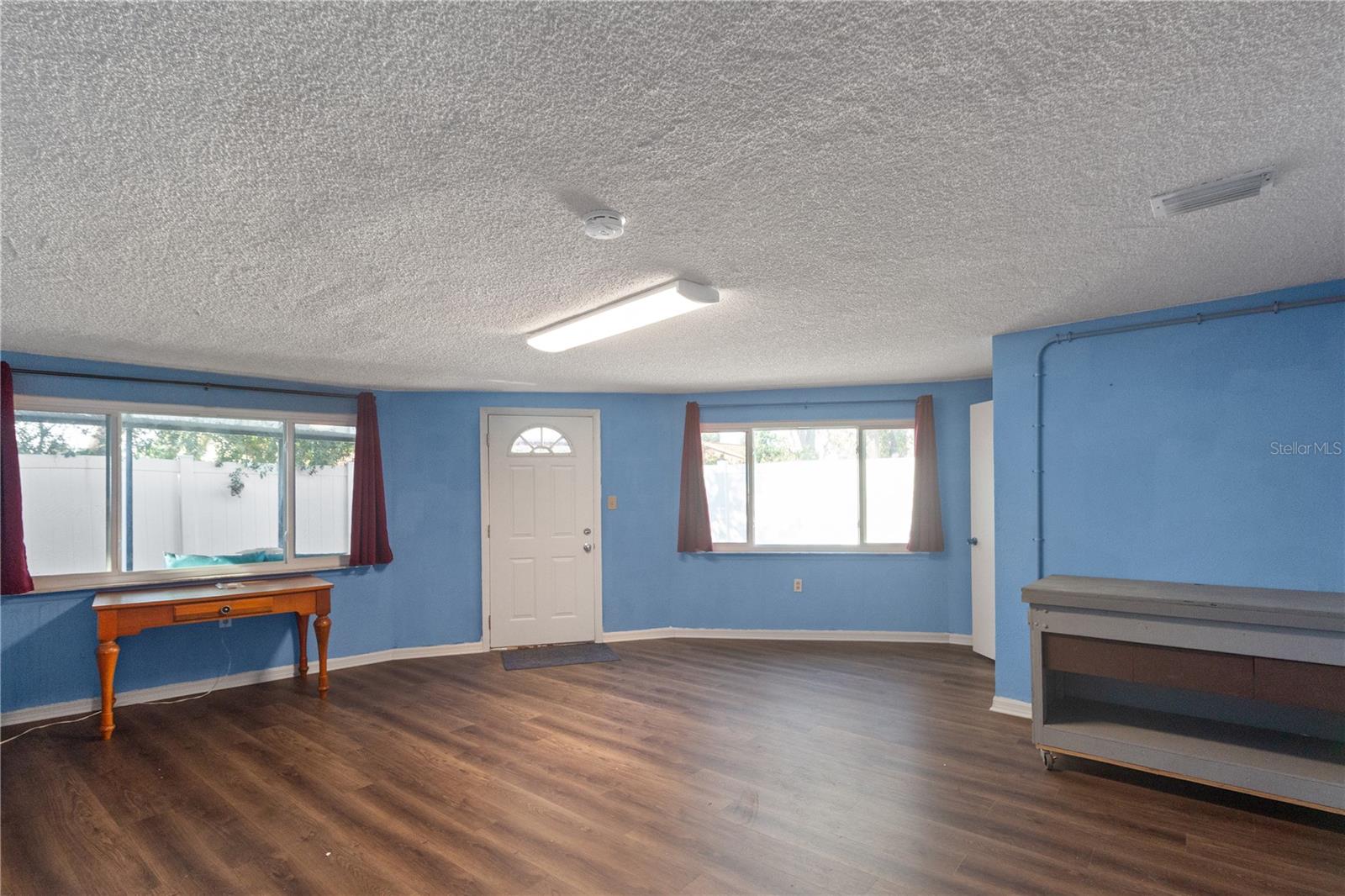 Image 42 of 53 For 2527 Ohio Place