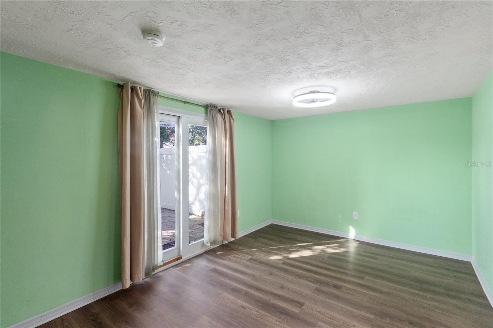 Image 49 of 53 For 2527 Ohio Place