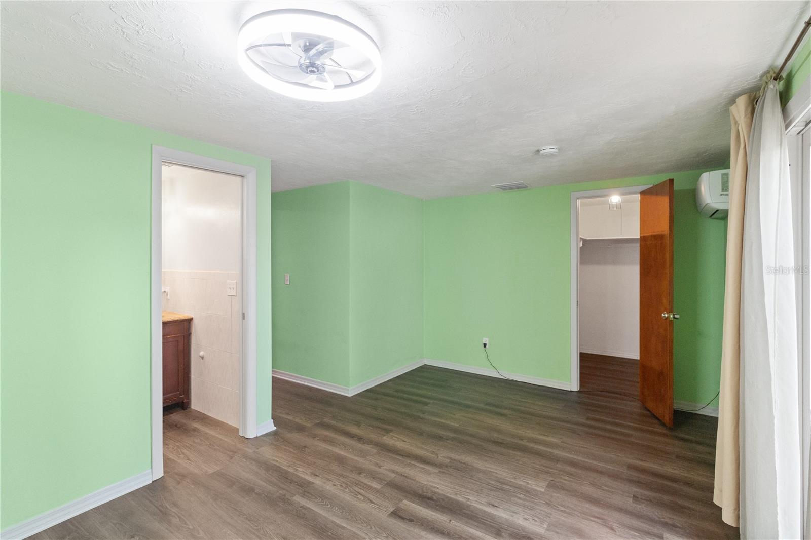 Image 51 of 53 For 2527 Ohio Place