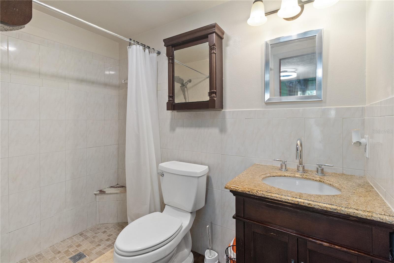 Image 52 of 53 For 2527 Ohio Place