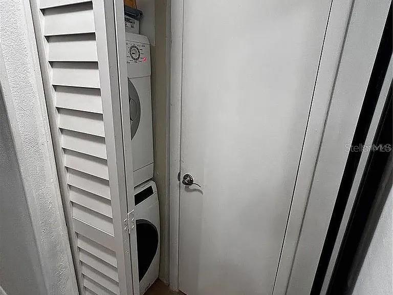 Image 13 of 18 For 2207 Belleair Road B7