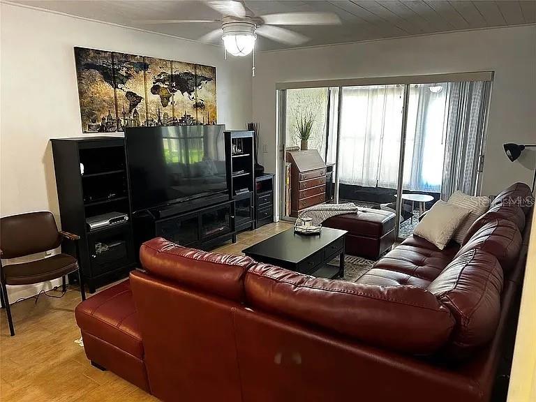 Image 7 of 18 For 2207 Belleair Road B7