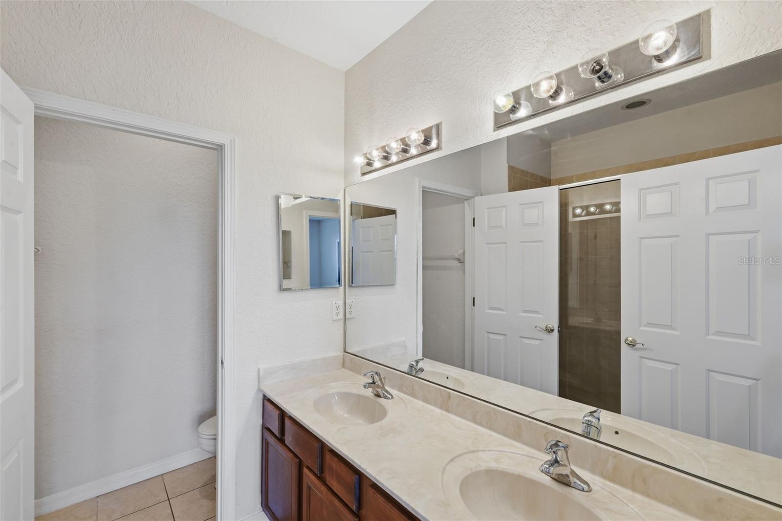 Image 16 of 38 For 27018 Cool Stream Lane