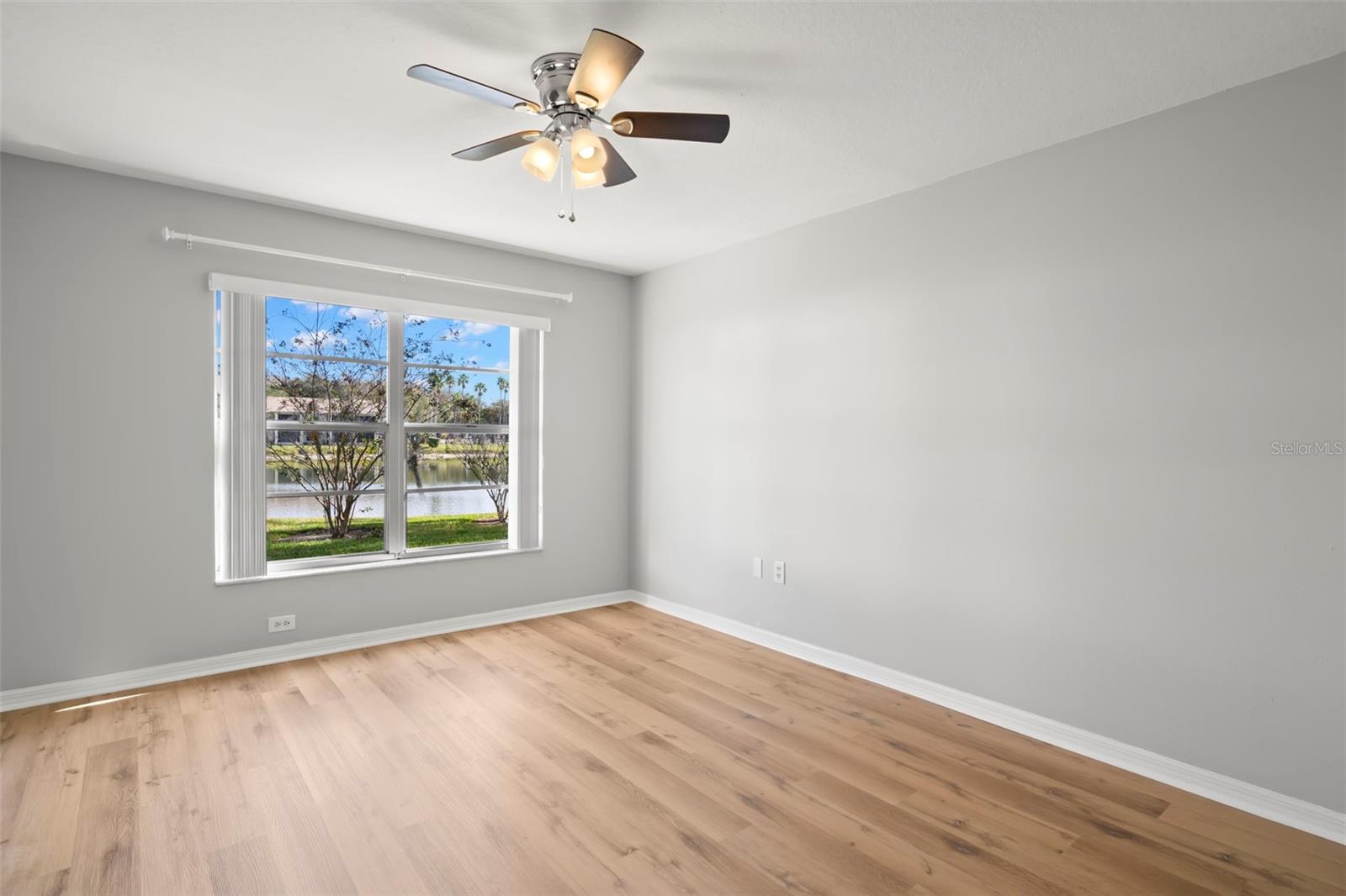 Image 16 of 29 For 4575 Whitton Way 1118