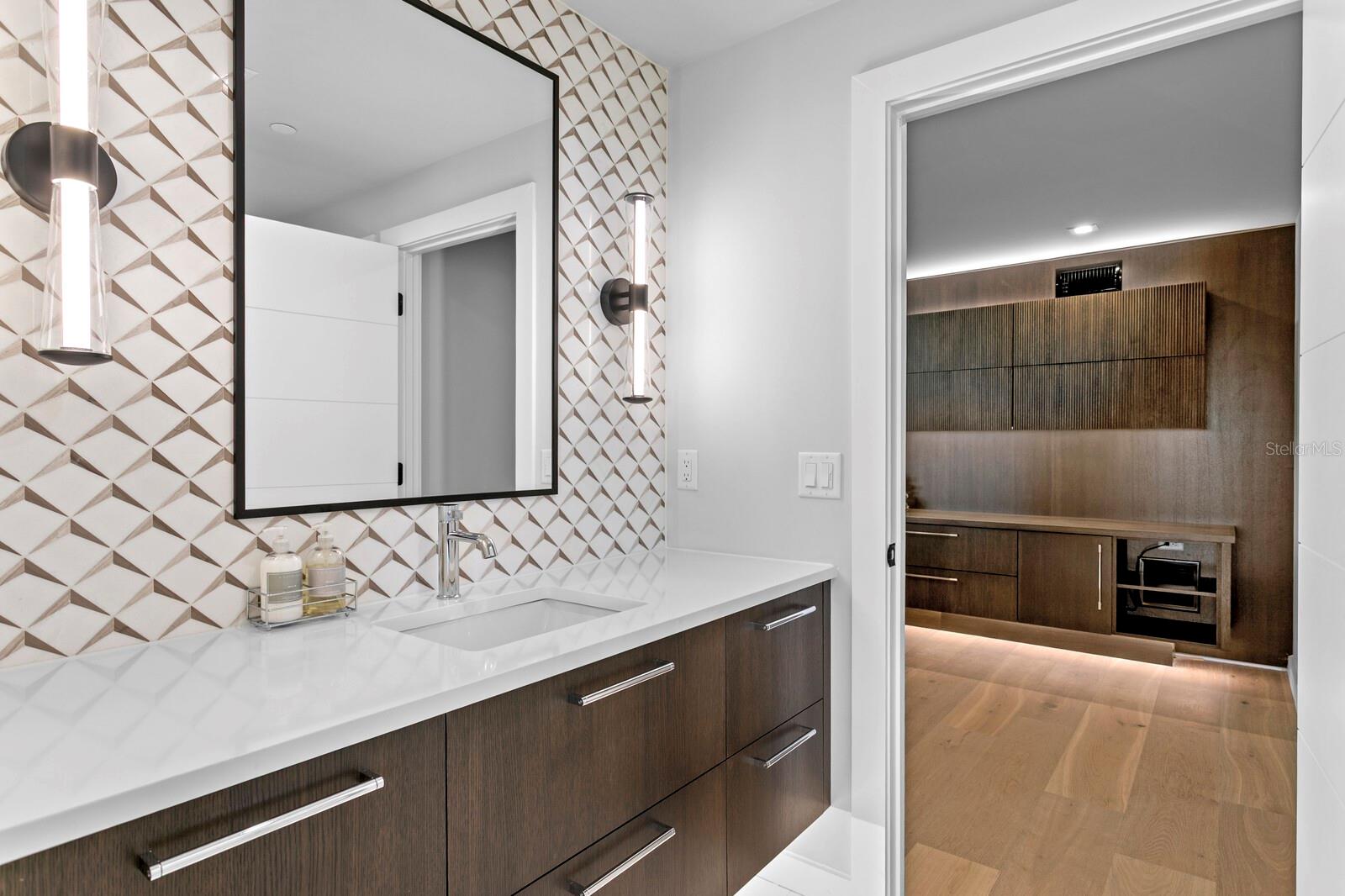 Image 13 of 100 For 304 Gulf Boulevard