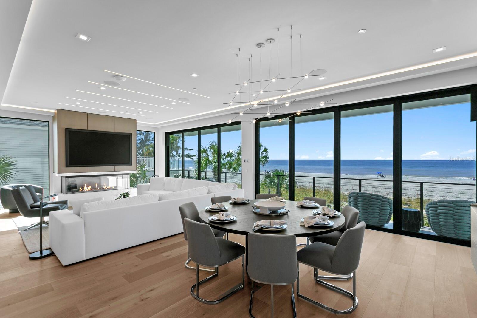 Image 24 of 100 For 304 Gulf Boulevard