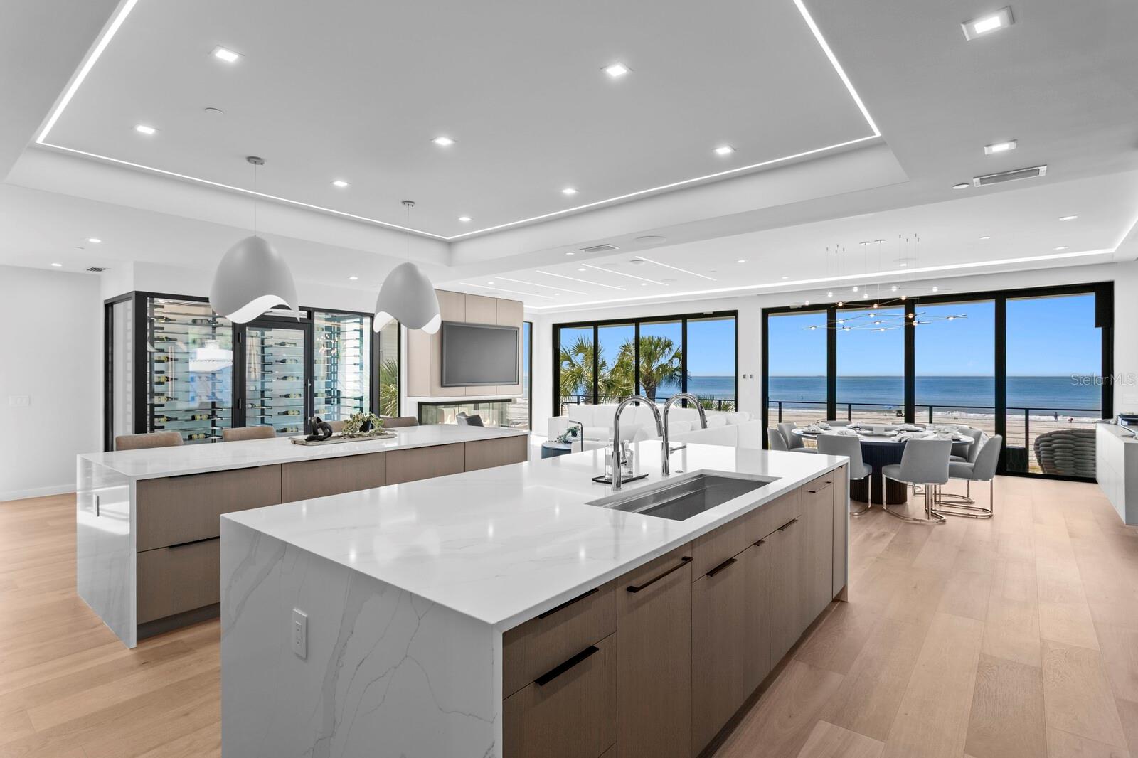 Image 27 of 100 For 304 Gulf Boulevard