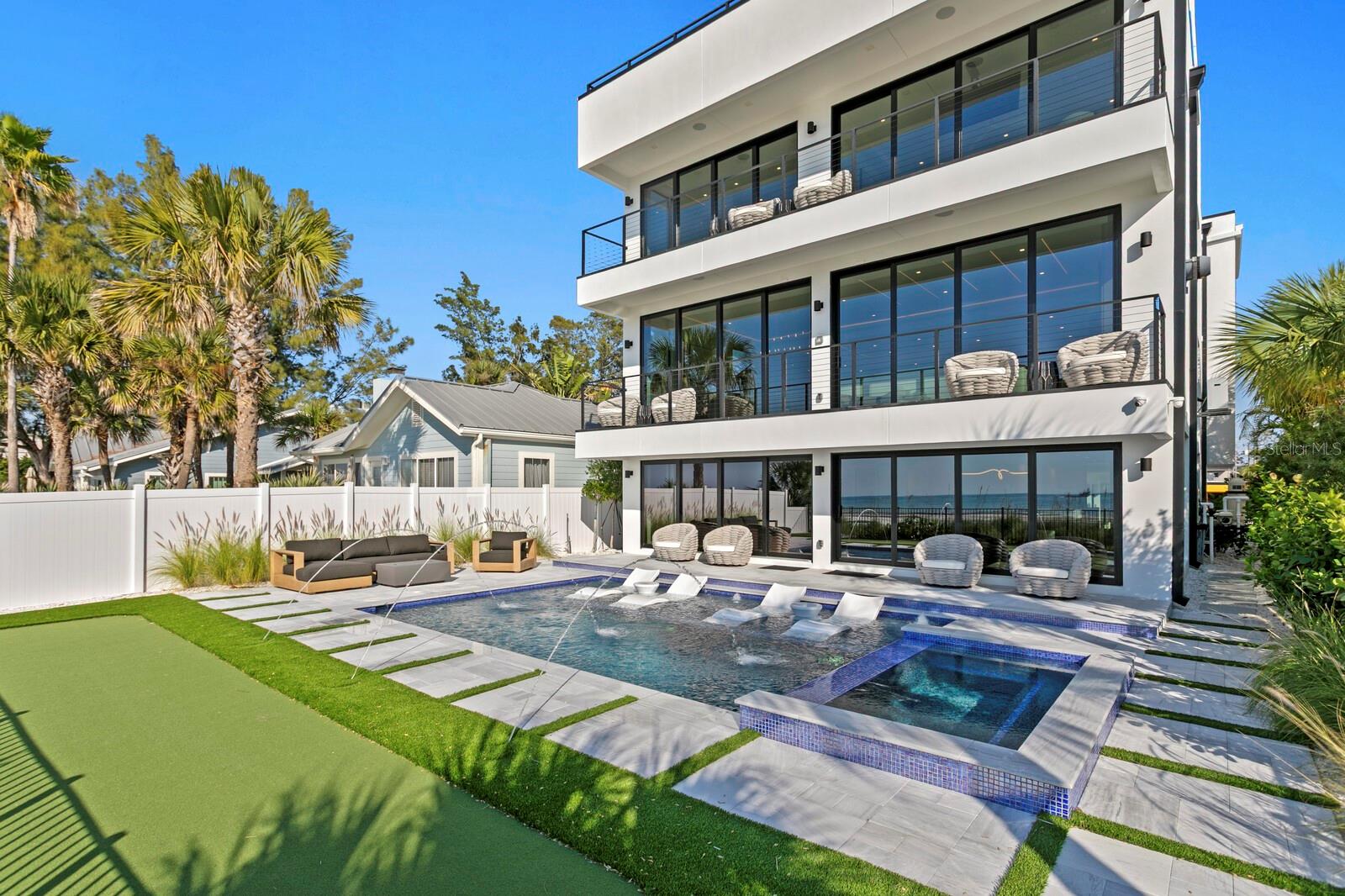 Image 3 of 100 For 304 Gulf Boulevard