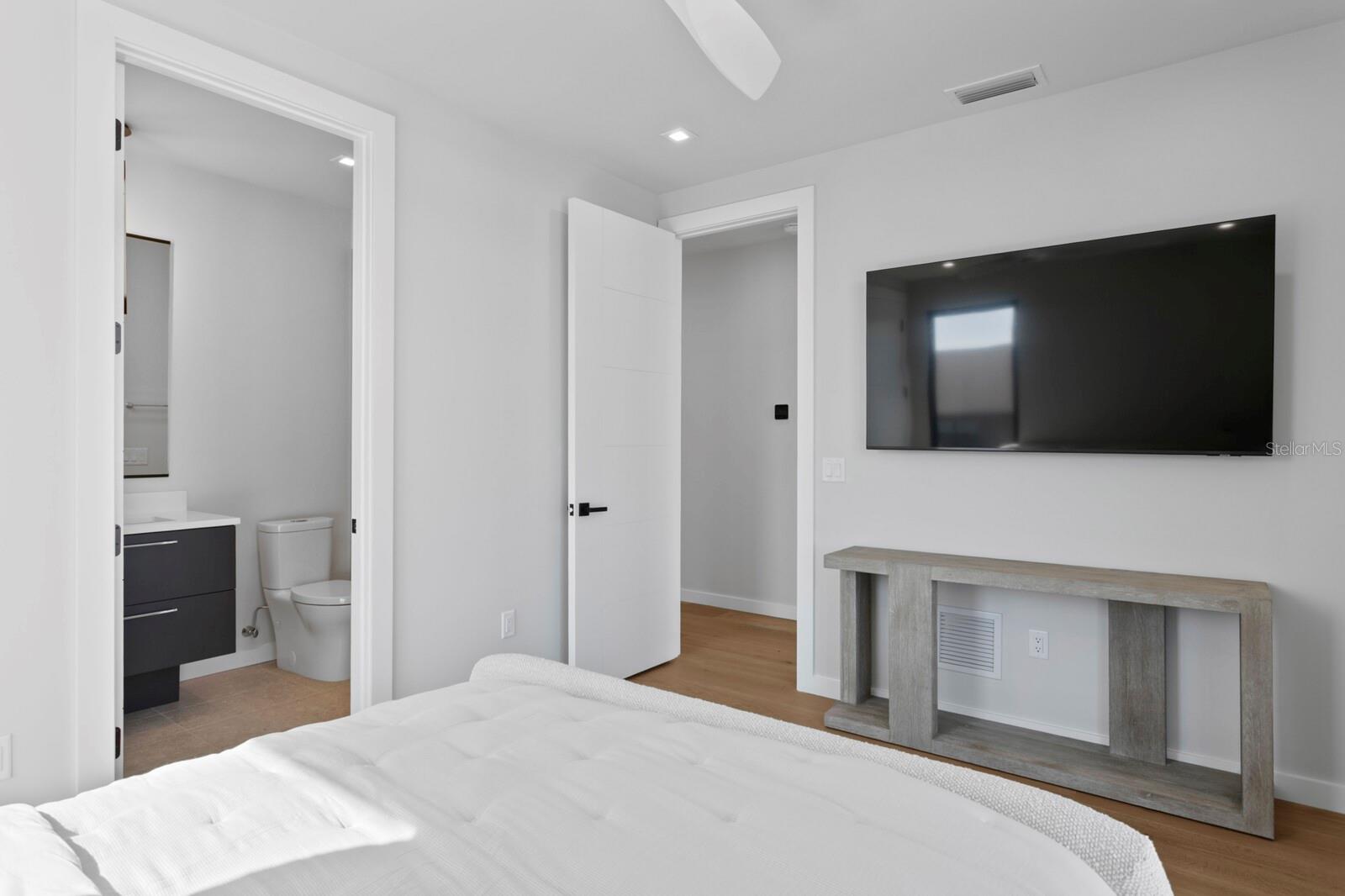 Image 56 of 100 For 304 Gulf Boulevard