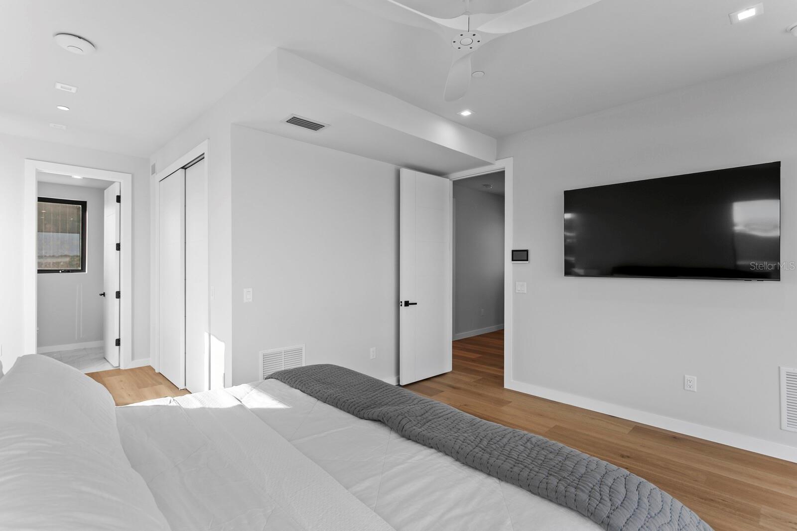 Image 77 of 100 For 304 Gulf Boulevard