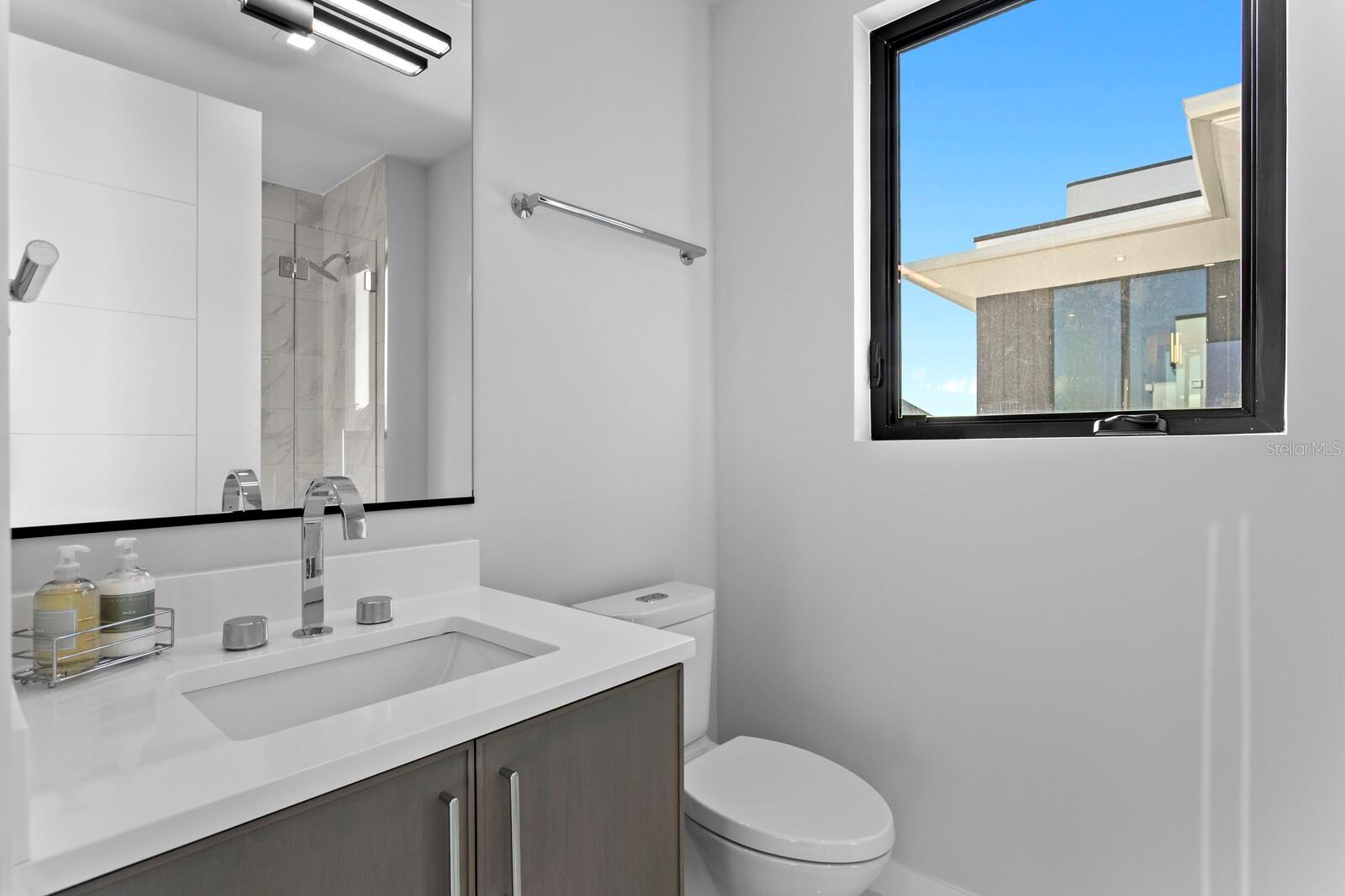 Image 78 of 100 For 304 Gulf Boulevard